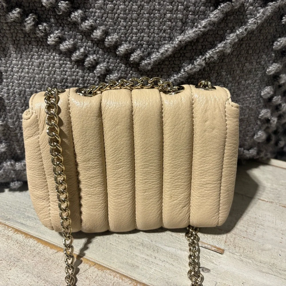 ❤️Kate Spade Gold Coast Lily Crossbody